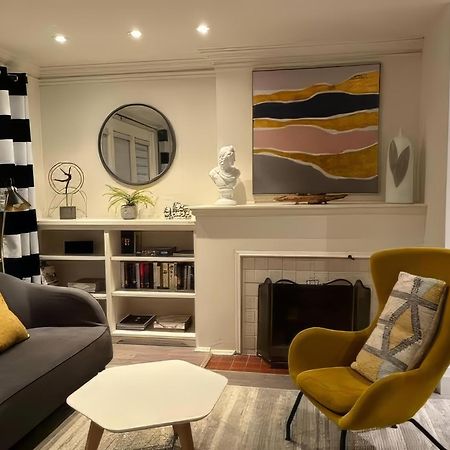 Double Bedroom On Up Or 3 Bedrooms In Basement Near Eglinton Subway Station Toronto Exterior foto