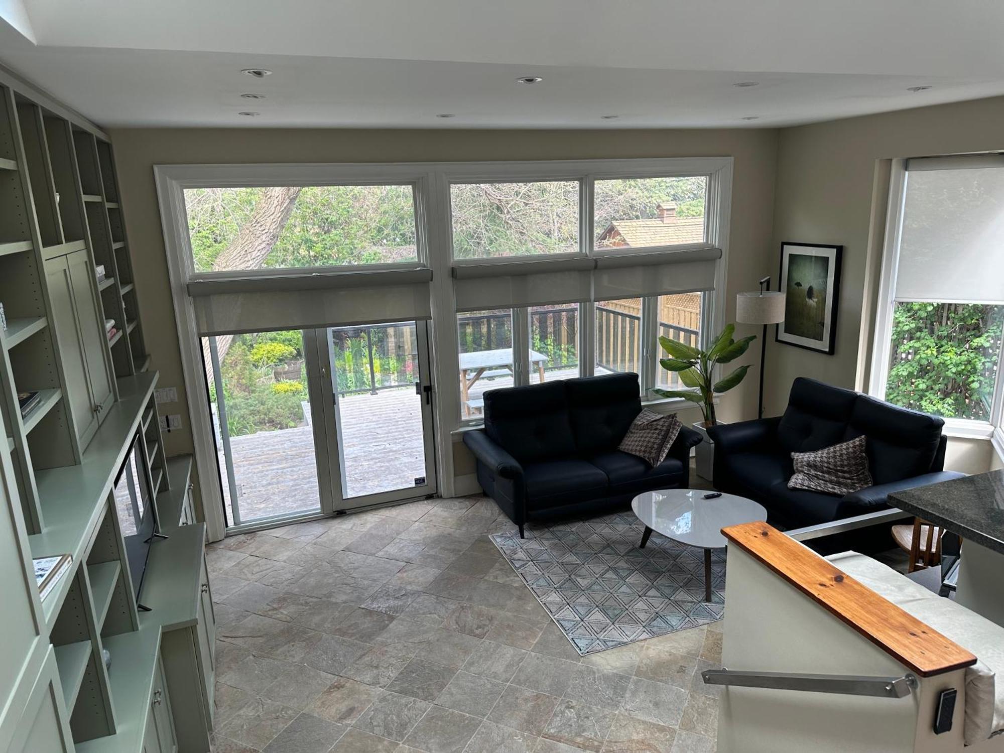 Double Bedroom On Up Or 3 Bedrooms In Basement Near Eglinton Subway Station Toronto Exterior foto