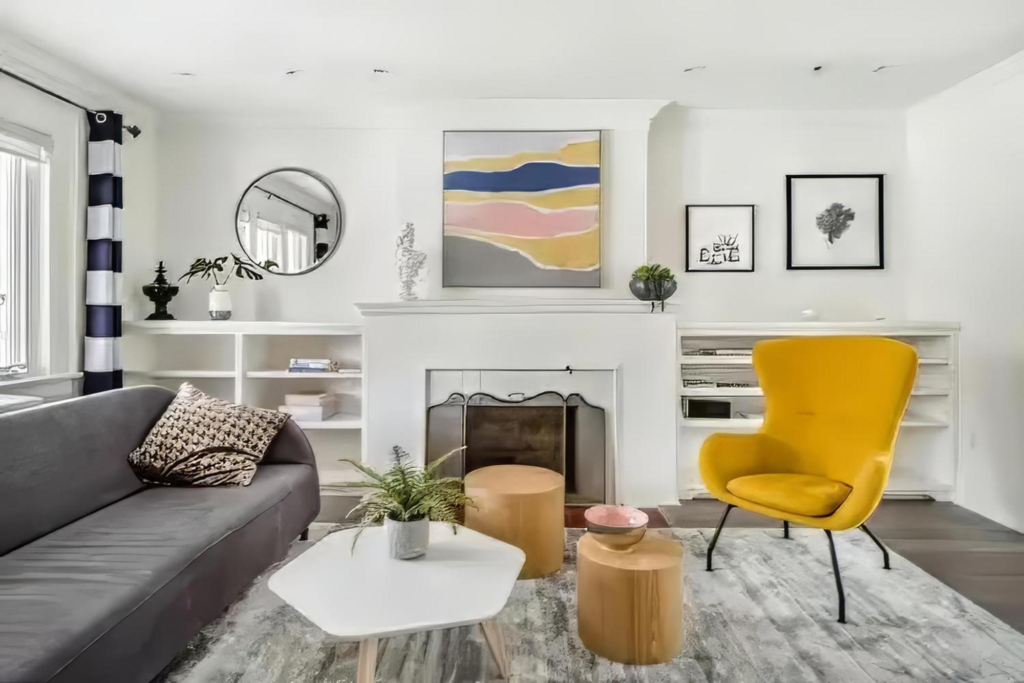 Double Bedroom On Up Or 3 Bedrooms In Basement Near Eglinton Subway Station Toronto Exterior foto