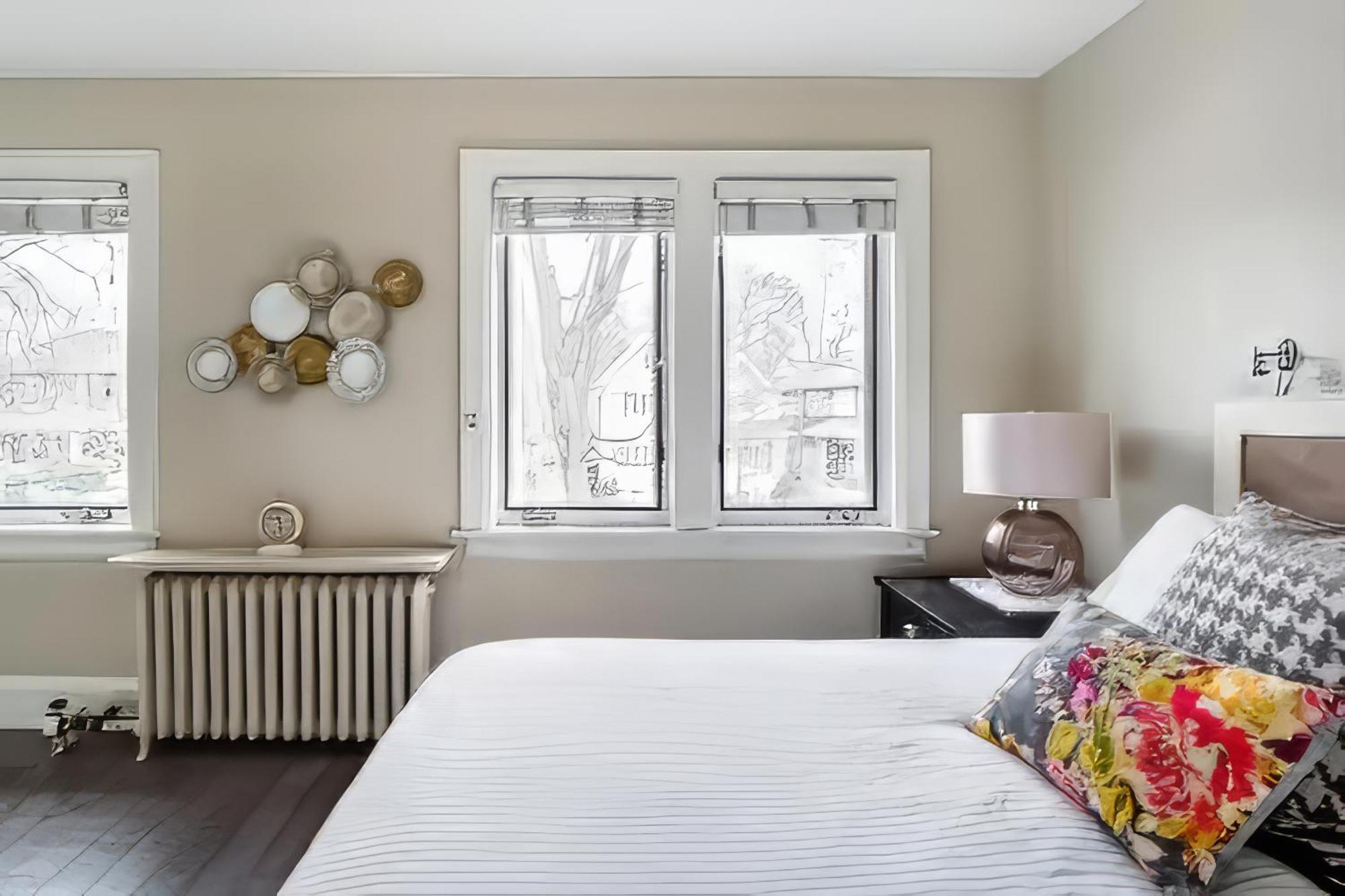 Double Bedroom On Up Or 3 Bedrooms In Basement Near Eglinton Subway Station Toronto Exterior foto