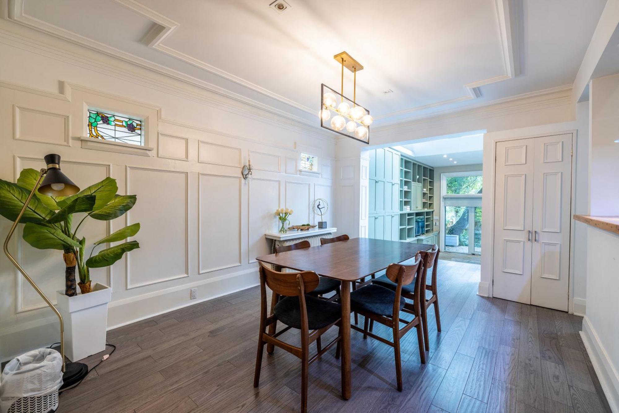 Double Bedroom On Up Or 3 Bedrooms In Basement Near Eglinton Subway Station Toronto Exterior foto